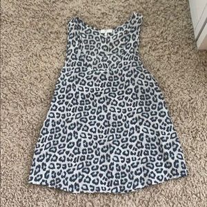 Blue cheetah print silk top 100•\• SILK